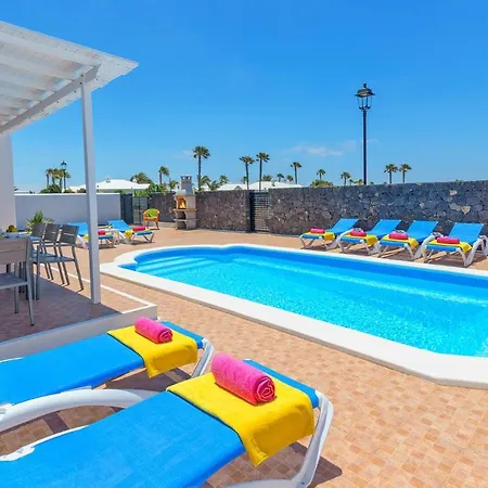 فيلة Cancela By *